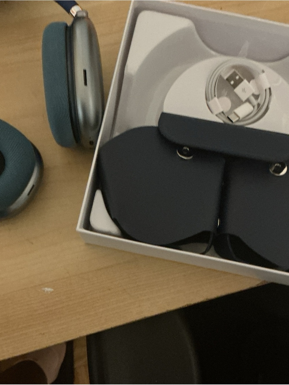 Over-Ear Wireless Headphones in Teal with Navy Case